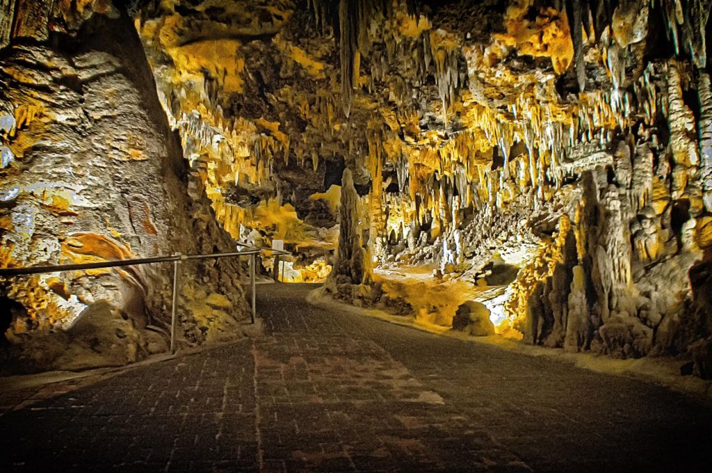 path through a section of luray caverns