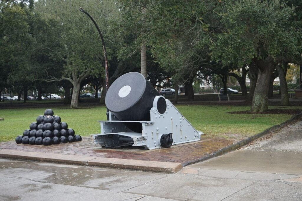 white point and battery park, charleston sc