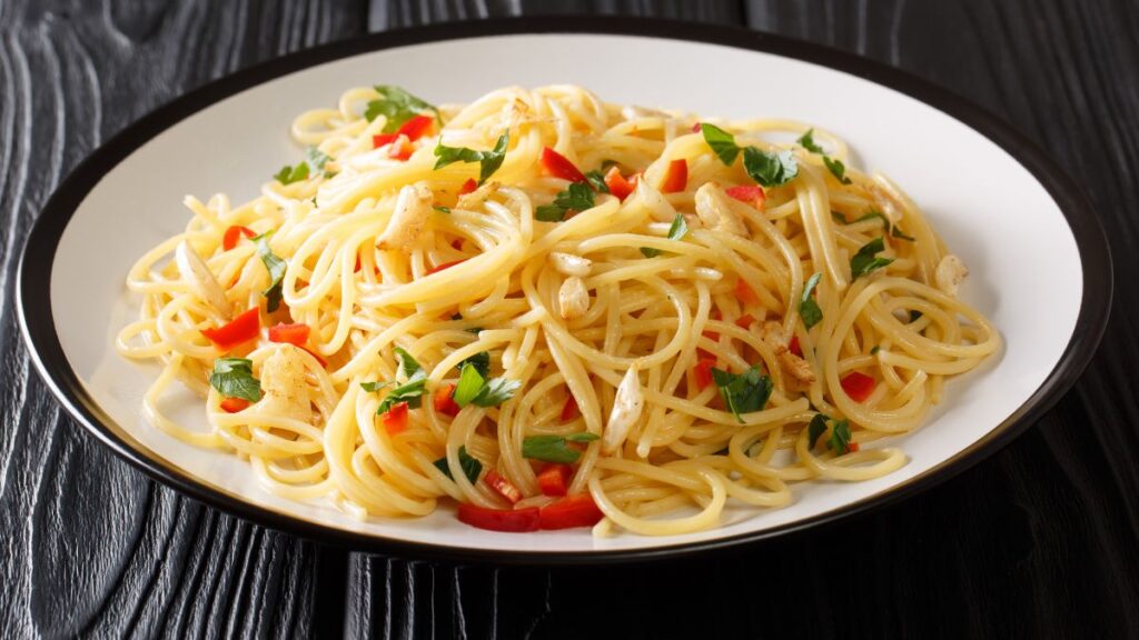 Spaghetti with Garlic and Olive Oil