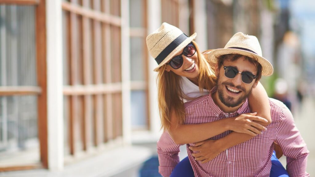 couple hugging outside