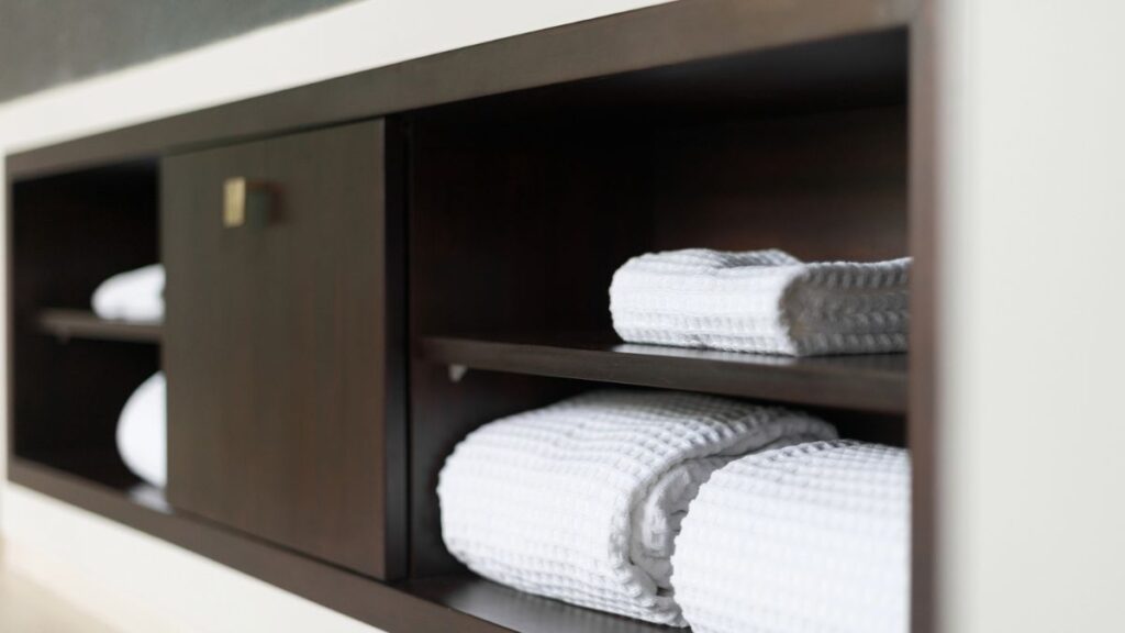 towels on shelf