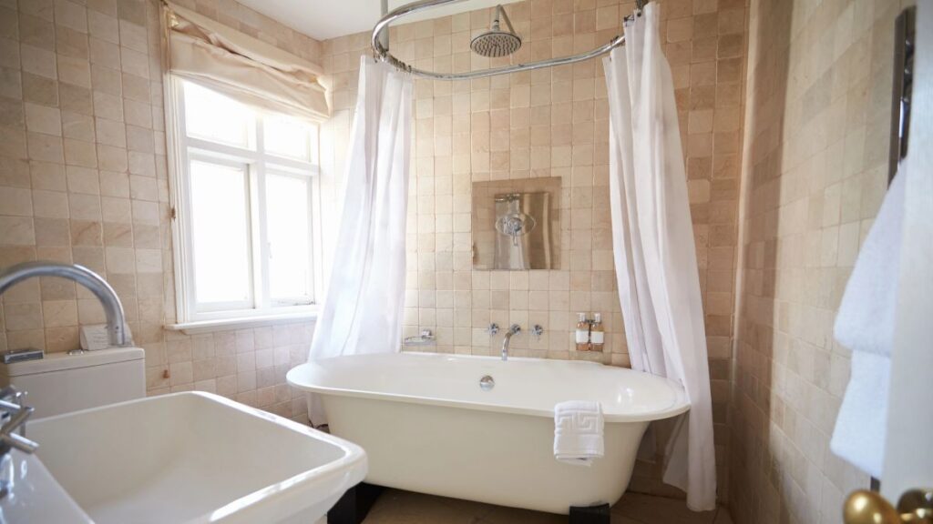 bathroom with shower 