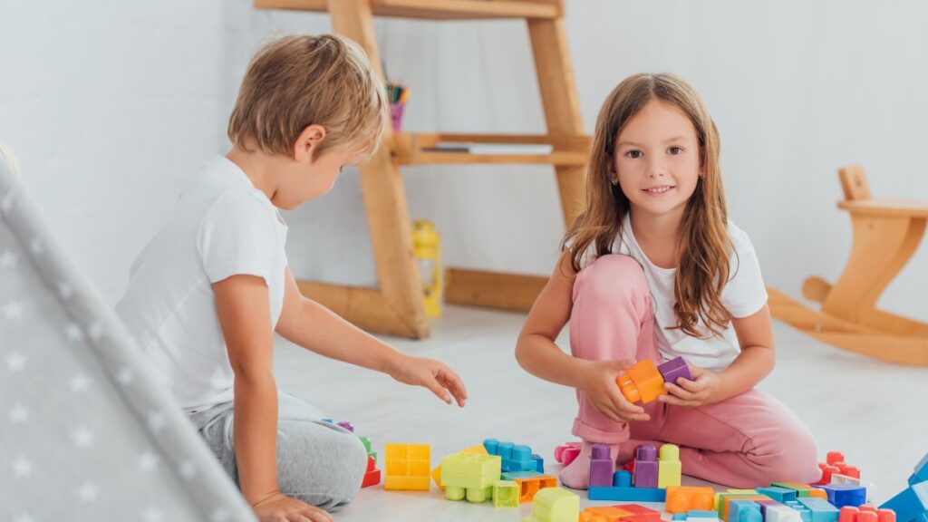 kids playing blocks