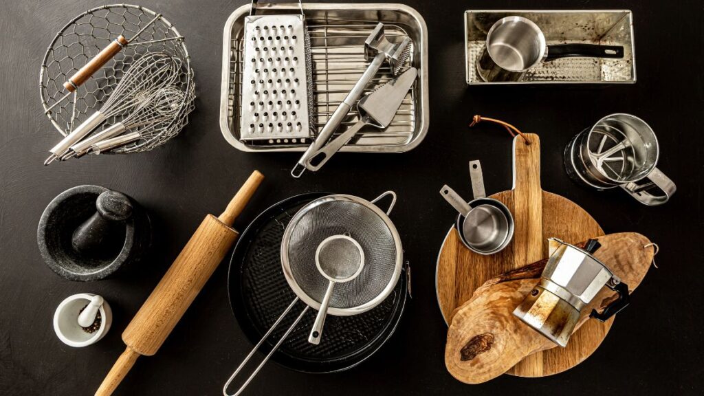 kitchen utensils 