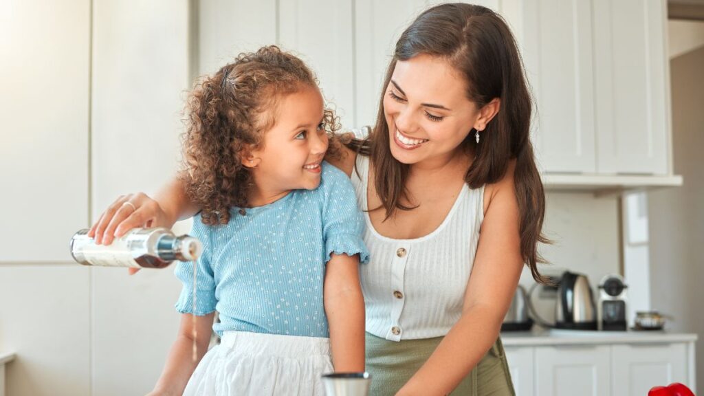  mom and daughter cooking